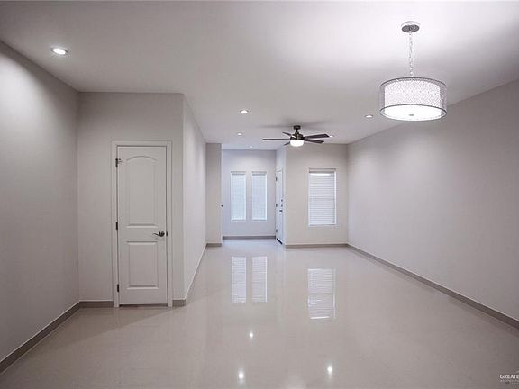 5th image of 215 S 48th Ln APT 3