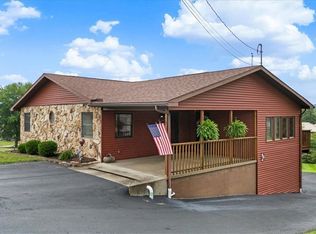 5216 Briscoe Rd, Vienna, WV 26105
