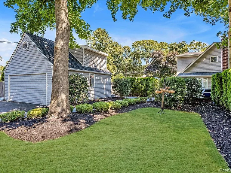 29 Aspen Rd — Photo 1