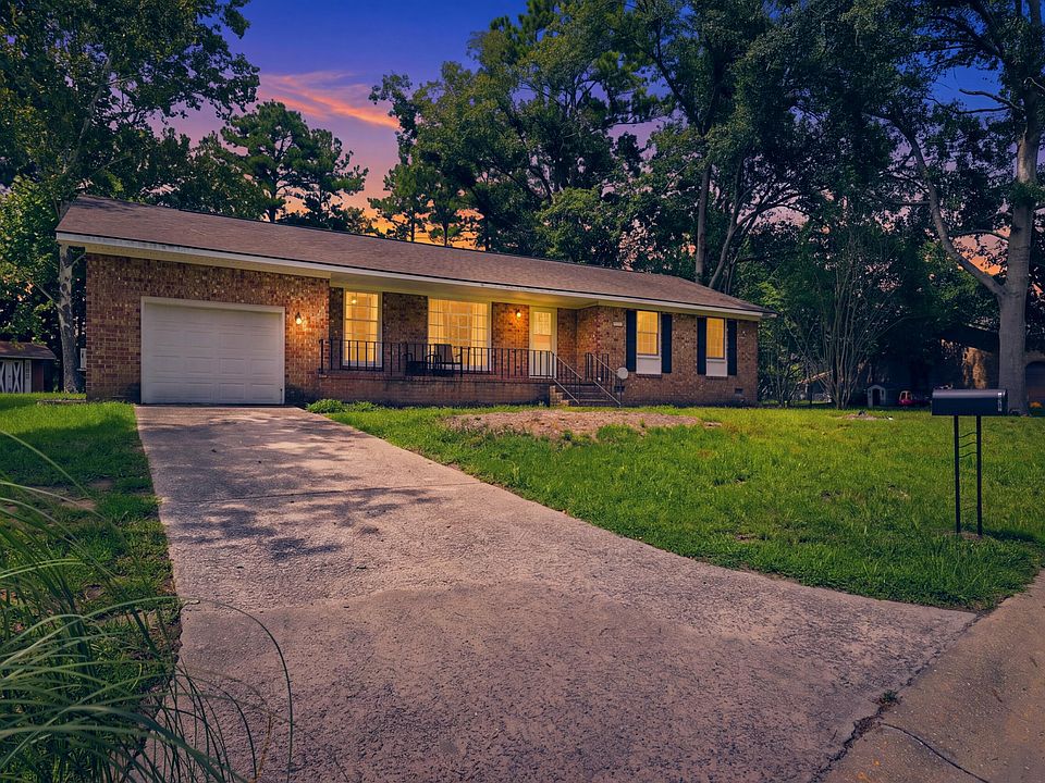1st image of 106 Kent Cir