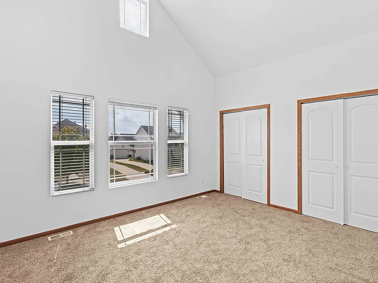 2810 SW Reunion Dr — Photo 6