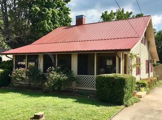 335 Clark St, Sparta, TN 38583