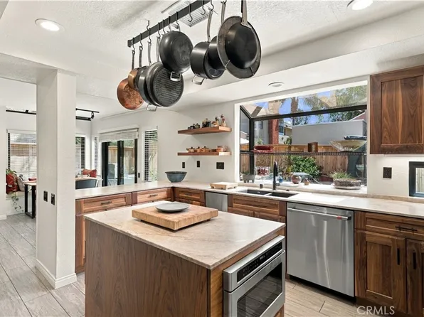 22622 Wood Shadow Ln, Lake Forest, CA 92630