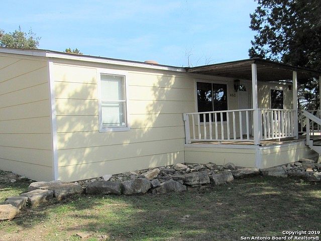 1st image of 452 Oak Dr