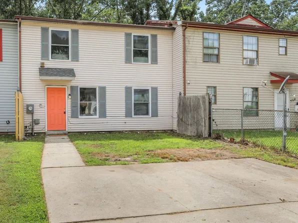 152 Hampshire Rd, Sicklerville, NJ 08081