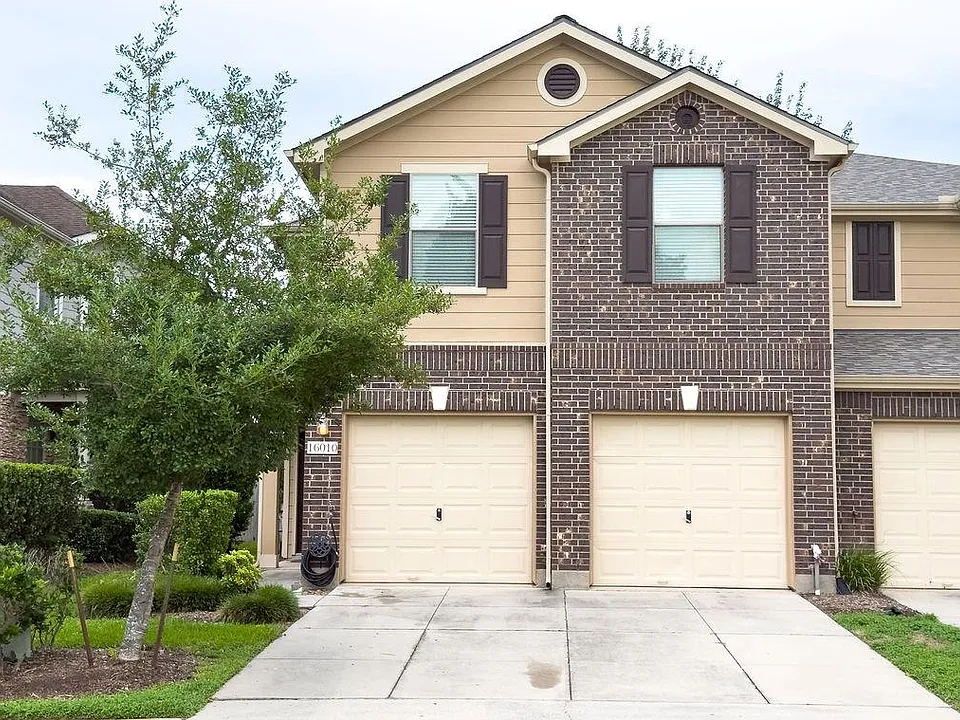 16010 Limestone Lake Dr