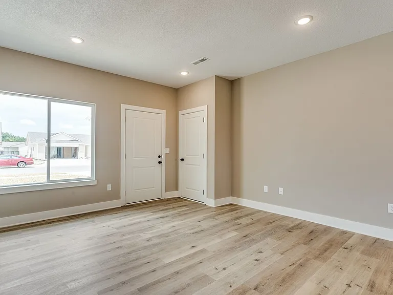 4440 N Sandplum St — Photo 2