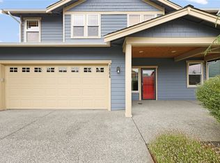 2864 SW Berwick Dr, Oak Harbor, WA 98277