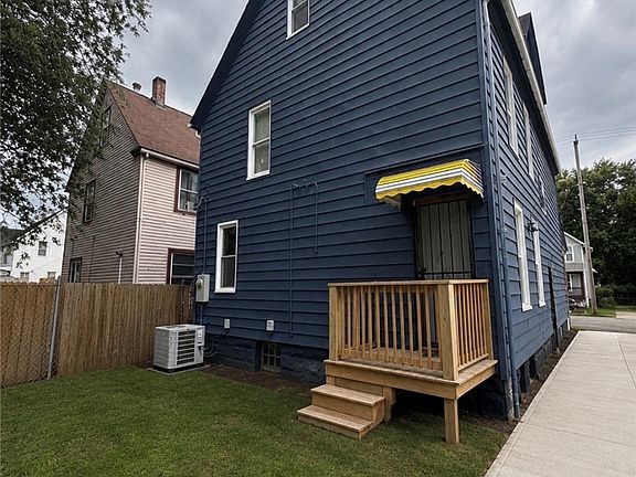 3rd image of 2201 E 86th St