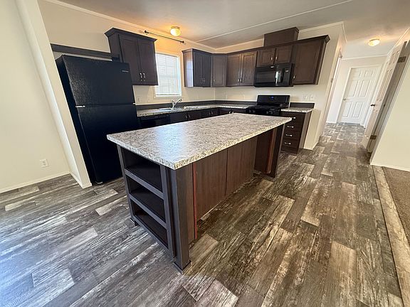 4th image of 71400 Van Dyke Rd #12