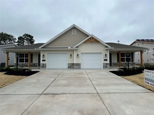 60 Timber Creek Dr, Franklin, OH 45005
