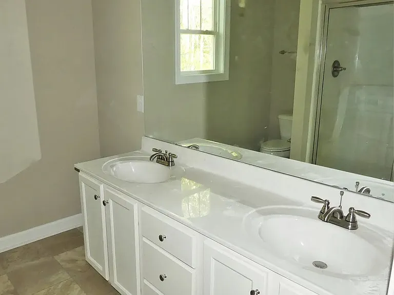 408 Washington St — Photo 3