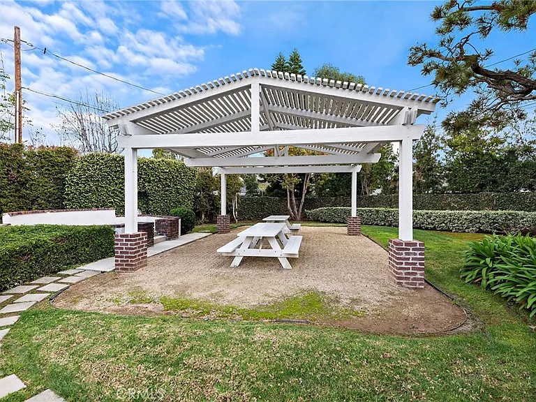 12628 Newport Ave — Photo 34