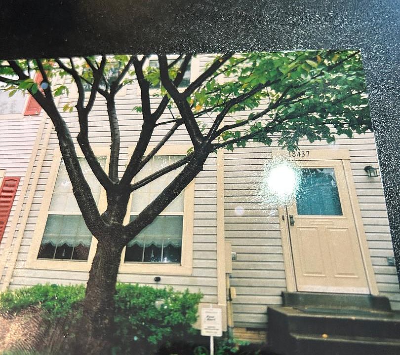 2nd image of 18437 Honeylocust Cir