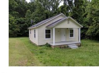 608 Woodlawn Dr, Gibsonville, NC 27249