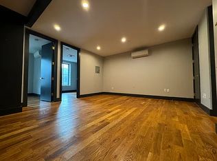 233 Jackson St #2F, Brooklyn, NY 11211