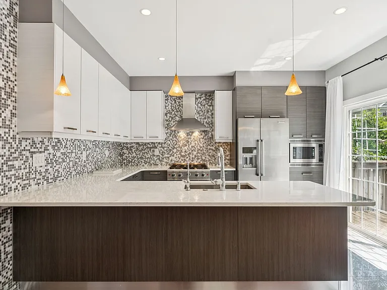 3521 Reserve Dr — Photo 7
