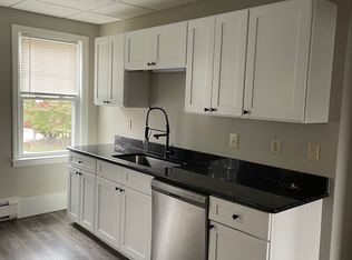 5 Greystone Ave, Webster, MA 01570