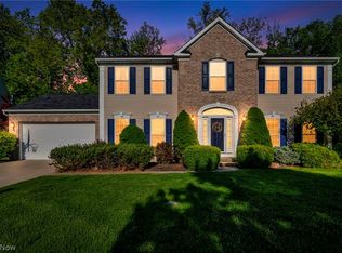 2663 Ambridge Dr, Avon, OH 44011