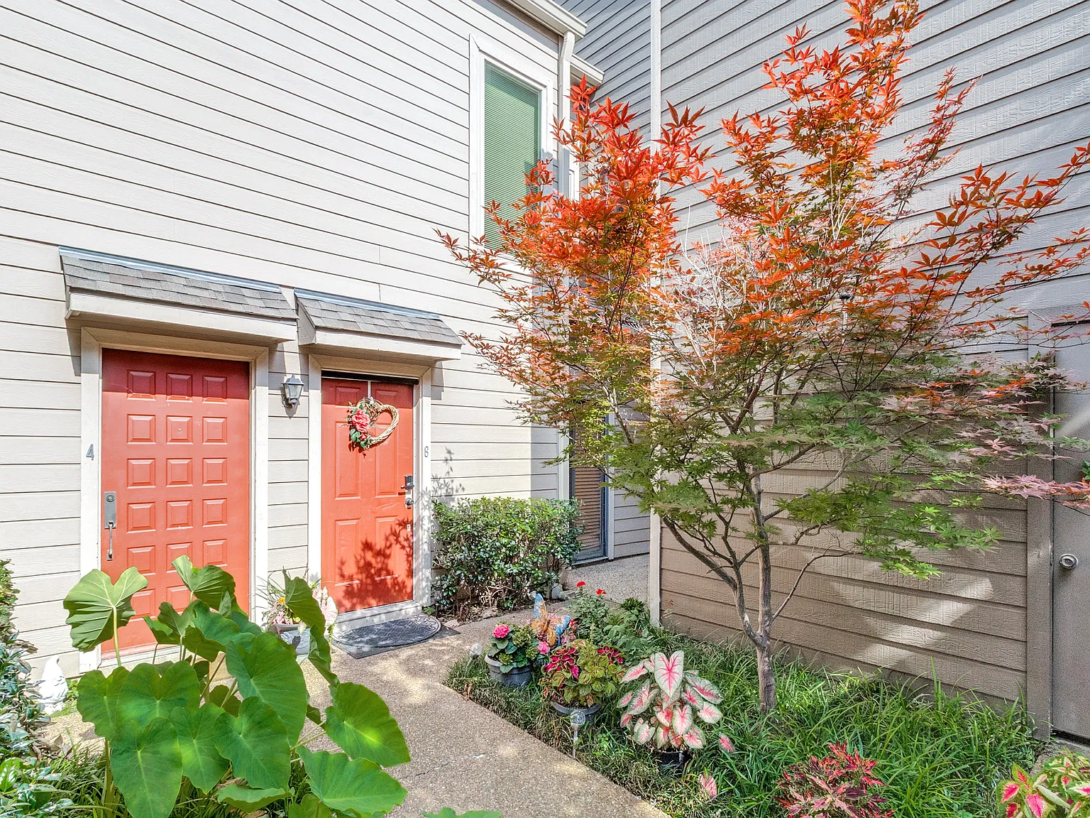 2 bed, 1115 sqft, $2,000 — Photo 4