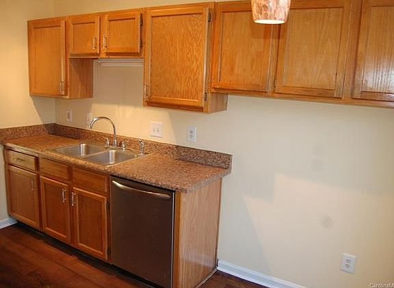 5th image of 3723 Cedarbark Dr