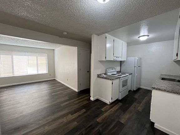 4th image of 2910 N Tracy Blvd #33