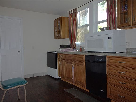 4th image of 3008 Shelby Ave