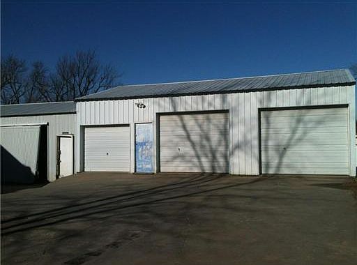 3rd image of 1711 High St