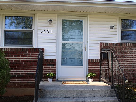 5th image of 3655 Troutland Ave NW
