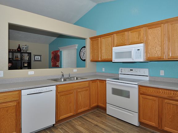5th image of 10696 S Pine Grove Way