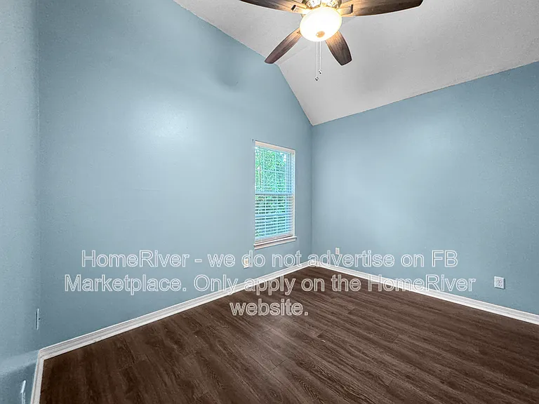 2817 Old Carriage Ln — Photo 11