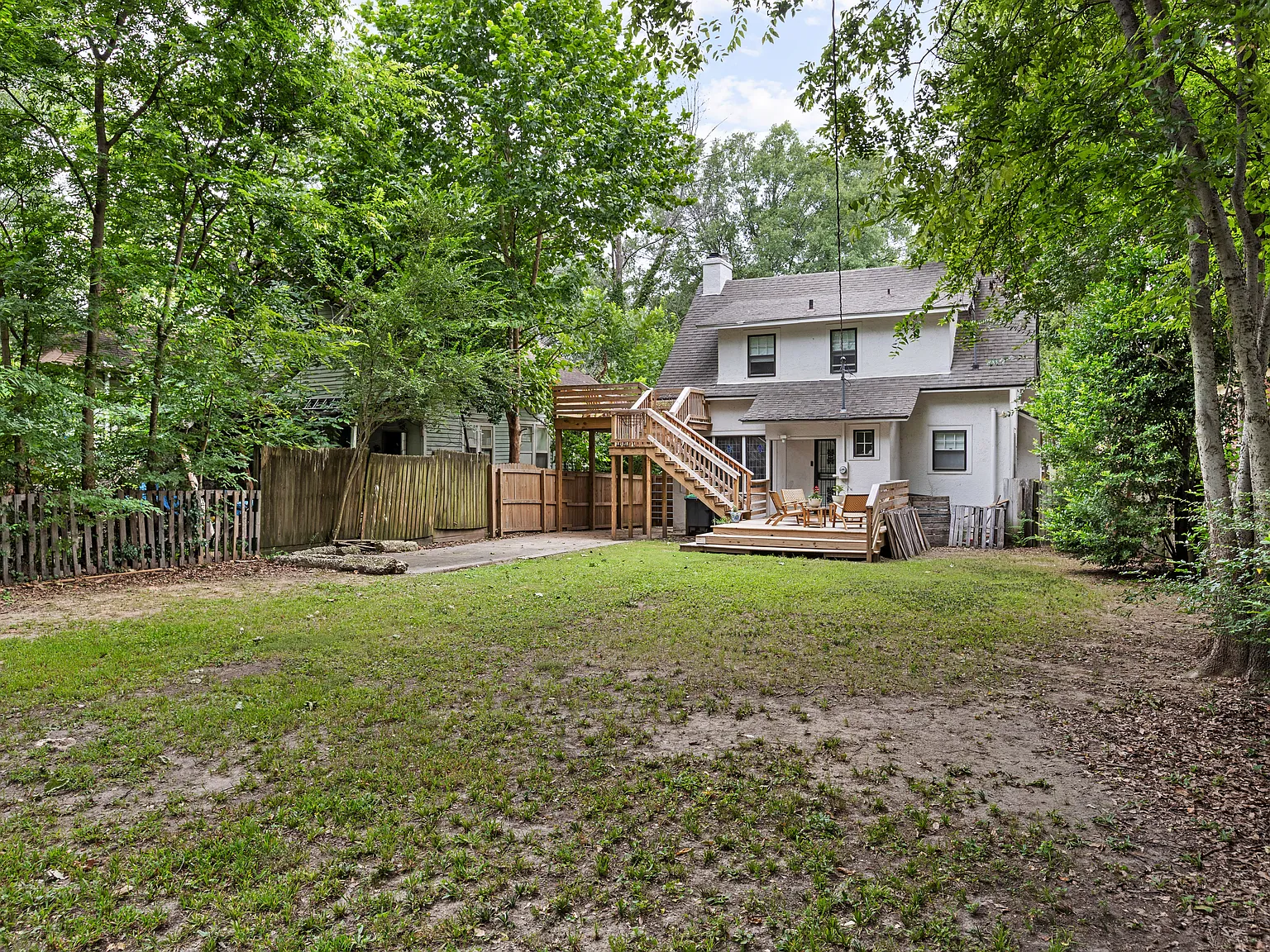 3 bed, 1396 sqft, $2,600 — Photo 3