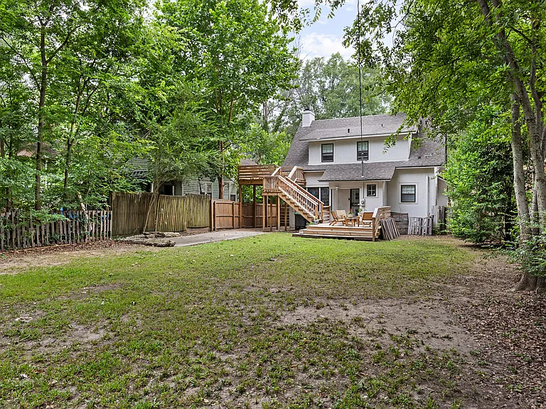 1855 York Ave — Photo 3