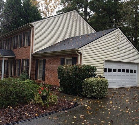 2nd image of 3954 Vinyard Way NE