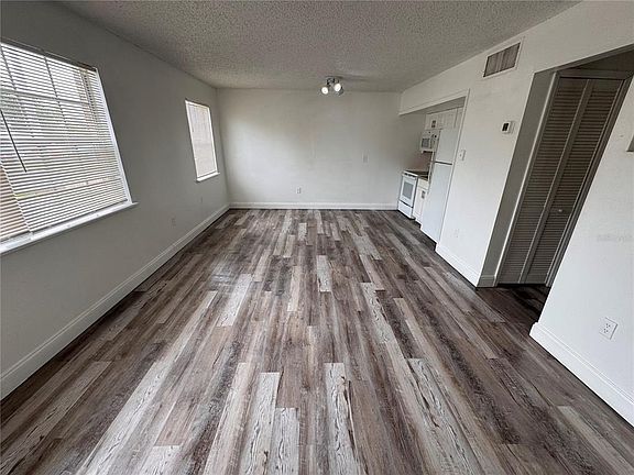 4th image of 5317 Curry Ford Rd APT O201