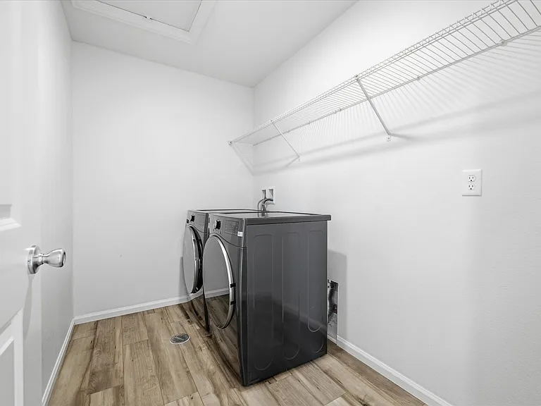 14136 Blue Heart Ct — Photo 23