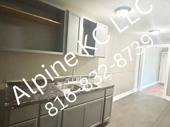 4th image of 2455 Brooklyn Ave #1N