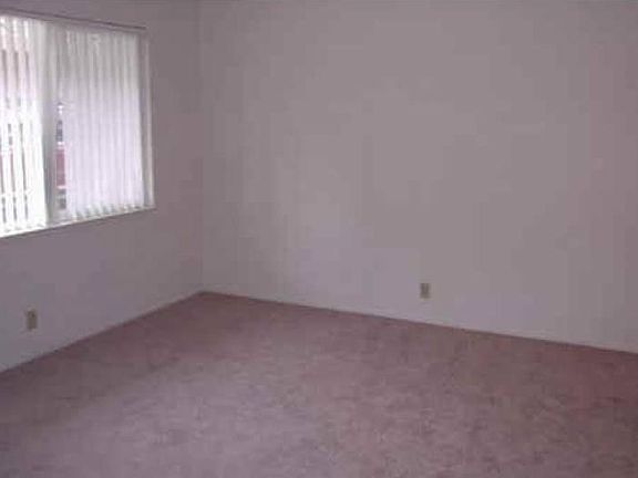 4th image of 467 Leigh Ave APT 4