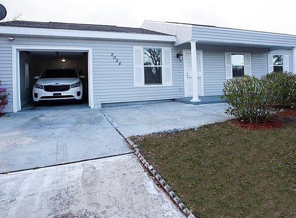 3rd image of 2054 Dardanelle Dr