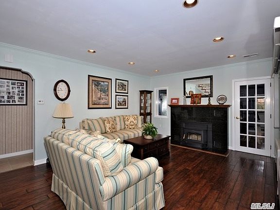 3rd image of 550 Lombardy Blvd