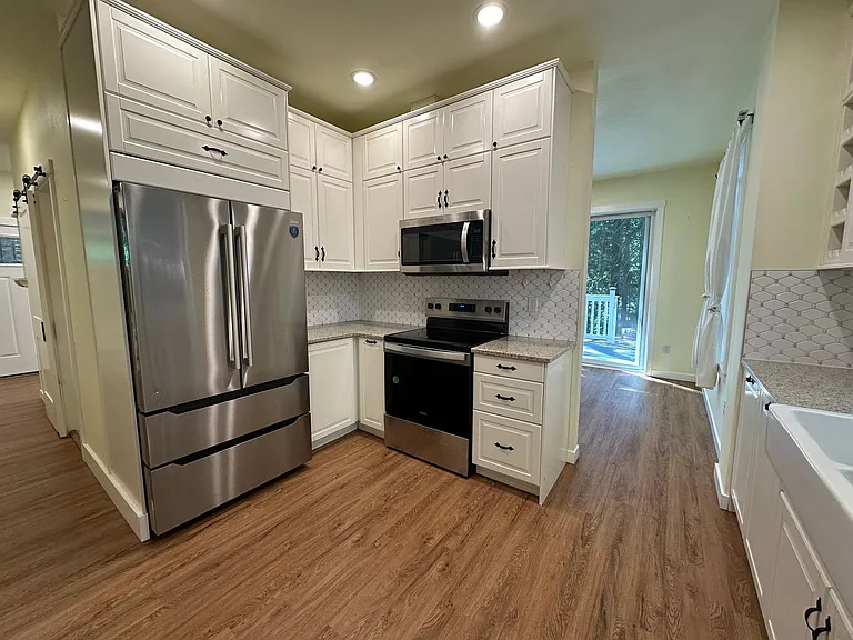 23 Spring Rd — Photo 12
