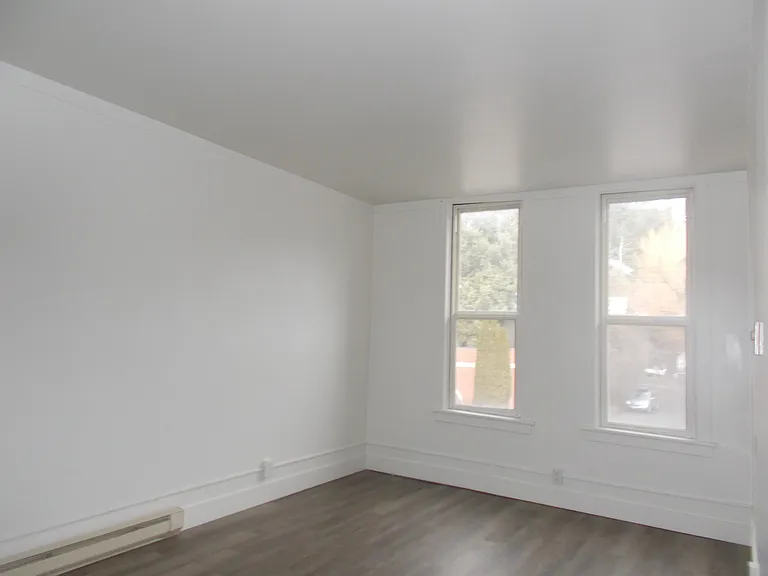 409 S Main St #2 — Photo 6