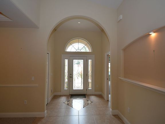 3rd image of 21 Whitcock Ln