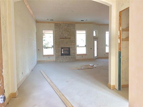4th image of 1509 NW 191st St