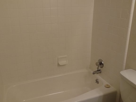 4th image of 3210 W Desert Cove Ave