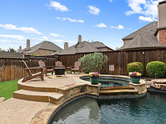 4th image of 8105 Blue Hole Ct