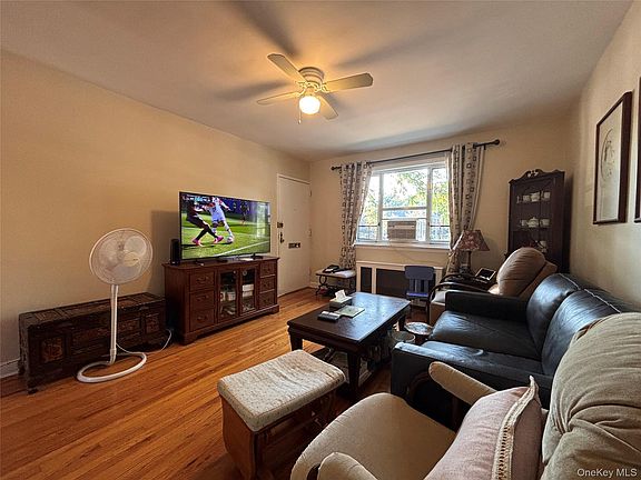 5th image of 224-14 Hillside Avenue Apt 39-7