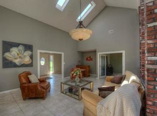 110 NW Hackberry St, Lees Summit, MO 64064