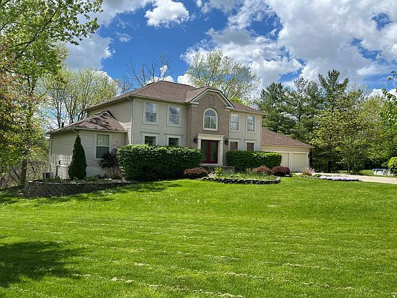 2nd image of 8670 White Tail Ln