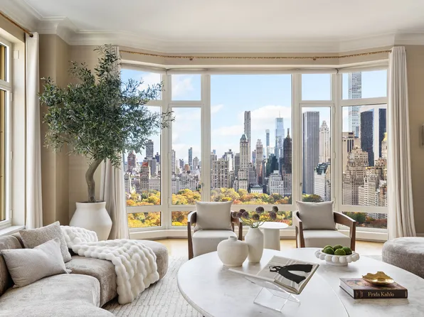 15 Central Park West image 2 of 29